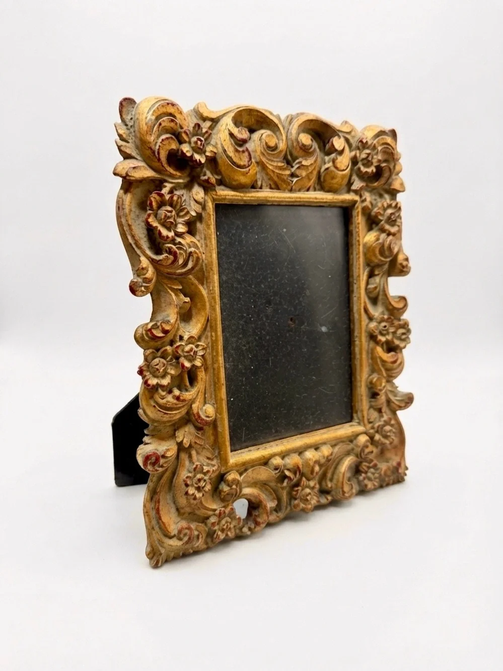 Gilded Gold Floral Carved Tabletop Picture Frame 5x7 Vintage Style